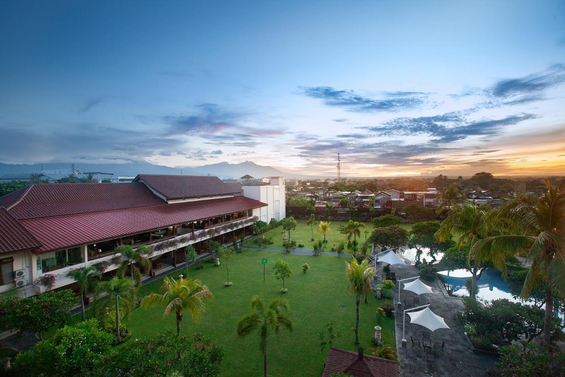 โรงแรมลอมบอคราย่า มาตารัม ภายนอก รูปภาพ
