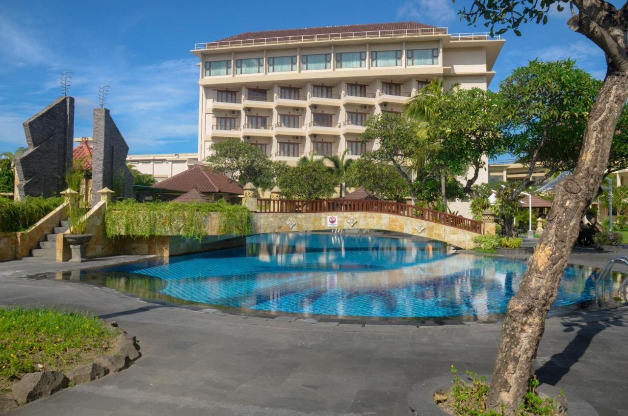 โรงแรมลอมบอคราย่า มาตารัม ภายนอก รูปภาพ